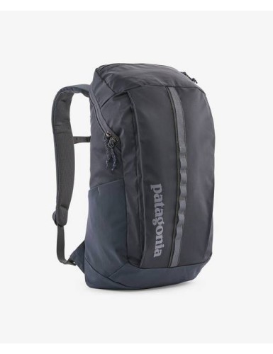 A23---patagonia---BLACK HOLE PACK 25 LSMDB_1_P.JPG